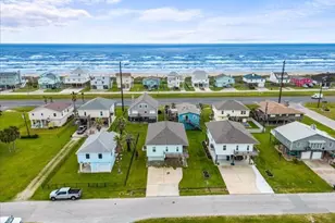 22017 Zachary Dr, Galveston, TX 77554 - Photo 3