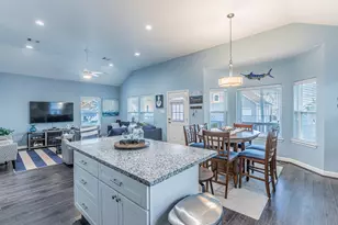 22017 Zachary Dr, Galveston, TX 77554 - Photo 15