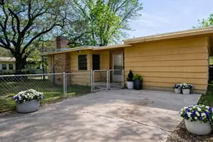 606 Wheelock St, Hearne, TX 77859 - Photo 31