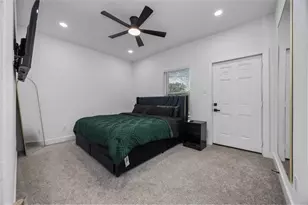 205 Bolden St, Houston, TX 77029 - Photo 9