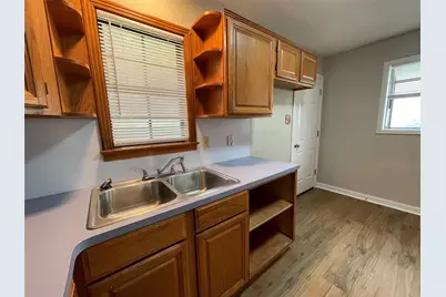 1941 N Avenue H, Freeport, TX 77541 - Photo 31