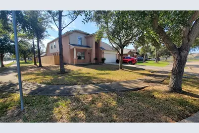 2814 Silver Point Lane, Rosharon, TX 77583 - Photo 3