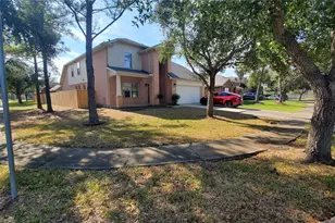 2814 Silver Point Ln, Rosharon, TX 77583 - Photo 3