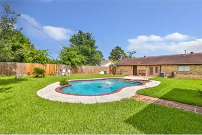 117 Tanglewood Street, Baytown, TX 77520 - Photo 7