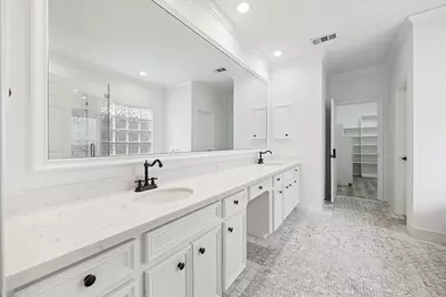 5160 Chevy Chase Drive, Houston, TX 77056 - Photo 15