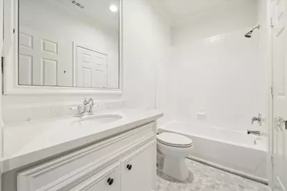 5160 Chevy Chase Drive, Houston, TX 77056 - Photo 21