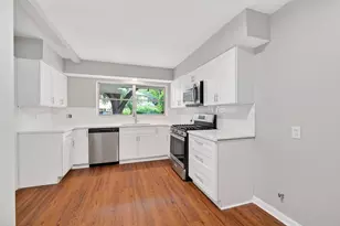 4106 Woodshire St, Houston, TX 77025 - Photo 11