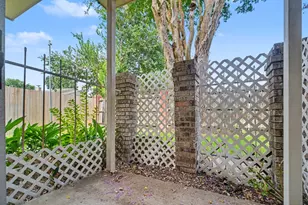 7575 Cambridge St, Houston, TX 77054 - Photo 11