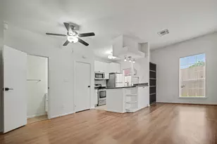 7575 Cambridge St, Houston, TX 77054 - Photo 5