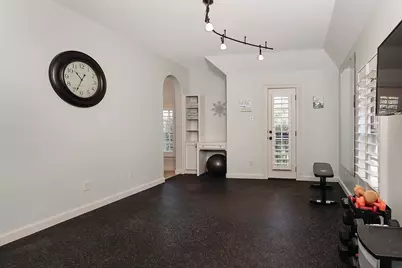 70 S Player Manor Circle, The Woodlands, TX 77382 - Photo 39