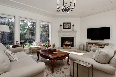 70 S Player Manor Circle, The Woodlands, TX 77382 - Photo 13