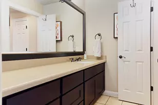 70 S Player Manor Circle, The Woodlands, TX 77382 - Photo 41