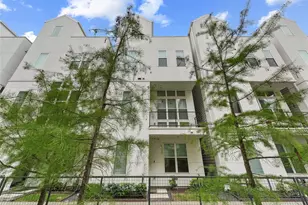 5854 E Post Oak Ln, Houston, TX 77055 - Photo 5