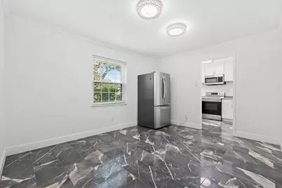 7900 Westheimer Road #121, Houston, TX 77063 - Photo 11