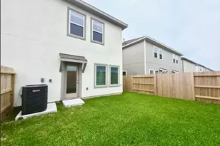 2227 Salinas Dr, Rosharon, TX 77583 - Photo 5