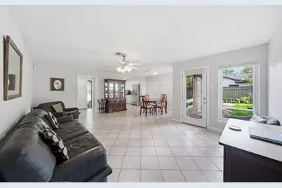 5606 Carew Street, Houston, TX 77096 - Photo 5
