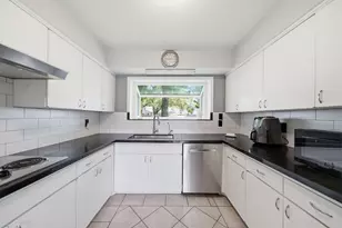 5606 Carew St, Houston, TX 77096 - Photo 7