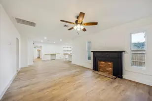 1714 Hawthorne St, La Marque, TX 77568 - Photo 5