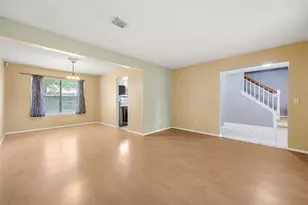 4004 Spring Branch Dr E, Pearland, TX 77584 - Photo 5