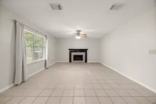 4004 Spring Branch Dr E, Pearland, TX 77584 - Photo 15