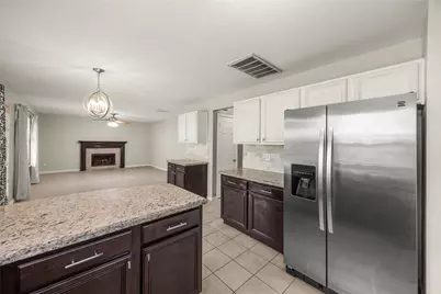 4004 Spring Branch Dr E, Pearland, TX 77584 - Photo 13