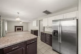 4004 Spring Branch Dr E, Pearland, TX 77584 - Photo 13