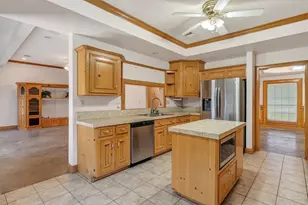 5036 Singletary Rd, Alvin, TX 77511 - Photo 17