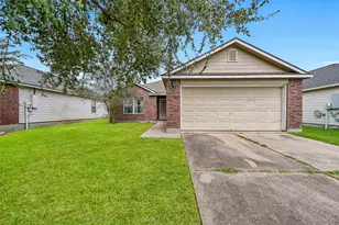 9022 Amberjack Dr, Texas City, TX 77591 - Photo 1