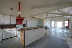 596 Exotic Isle St, Matagorda, TX 77457 - Photo 7