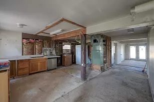 596 Exotic Isle St, Matagorda, TX 77457 - Photo 11