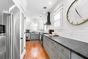 4618 McEwen St, Houston, TX 77009 - Photo 11