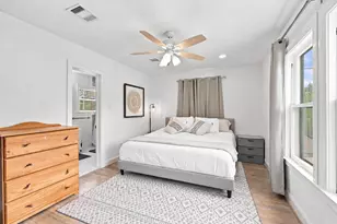 4618 McEwen St, Houston, TX 77009 - Photo 31