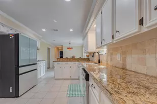 6710 Falling Waters Dr, Spring, TX 77379 - Photo 21