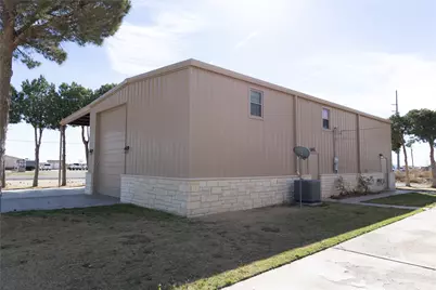 1015, 1017 E Tascosa Avenue, Kermit, TX 79745 - Photo 37