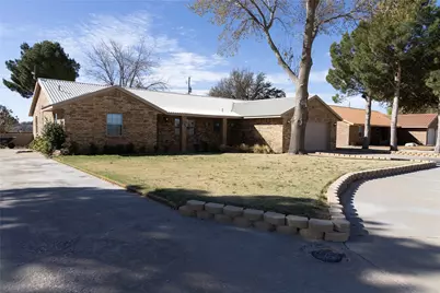 1015, 1017 E Tascosa Avenue, Kermit, TX 79745 - Photo 7