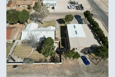 1015, 1017 E Tascosa Avenue, Kermit, TX 79745 - Photo 5