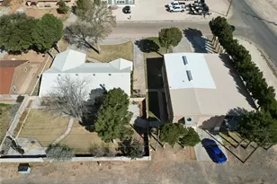 1015 1017 E Tascosa Ave, Kermit, TX 79745 - Photo 5