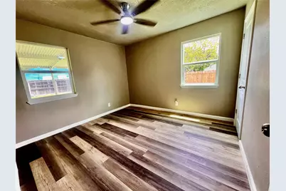 2307 Windsor Lane, Pasadena, TX 77506 - Photo 19