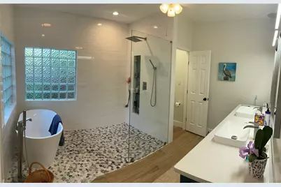 5 Maystar Court, Spring, TX 77380 - Photo 11