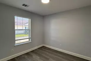 11823 Longwood Garden Way, Houston, TX 77047 - Photo 3