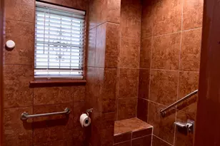 134 Weatherly Way, Houston, TX 77022 - Photo 11