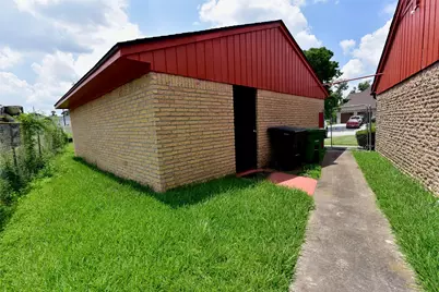 134 Weatherly Way, Houston, TX 77022 - Photo 27