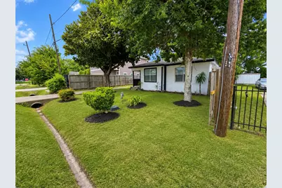 8517 Rubin Street, Houston, TX 77051 - Photo 3
