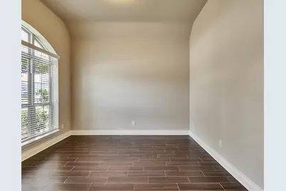 4131 N Creekmont Drive, Fresno, TX 77545 - Photo 7