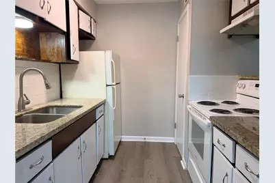 2101 6th Avenue N #6, Texas City, TX 77590 - Photo 5