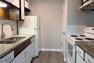 2101 6th Ave N, Texas City, TX 77590 - Photo 5