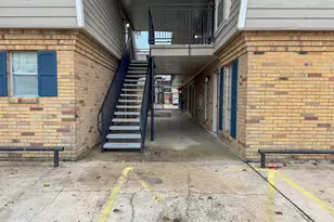 2101 6th Ave N, Texas City, TX 77590 - Photo 11