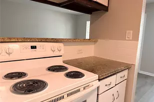 2101 6th Ave N, Texas City, TX 77590 - Photo 7