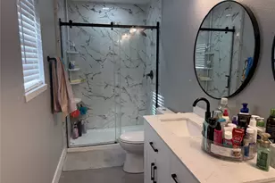 415 W Lake Dr, Livingston, TX 77351 - Photo 11