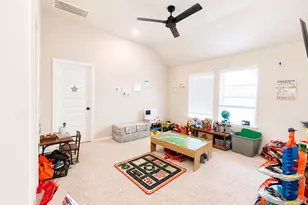 377 Selah Ct, Alvin, TX 77511 - Photo 9